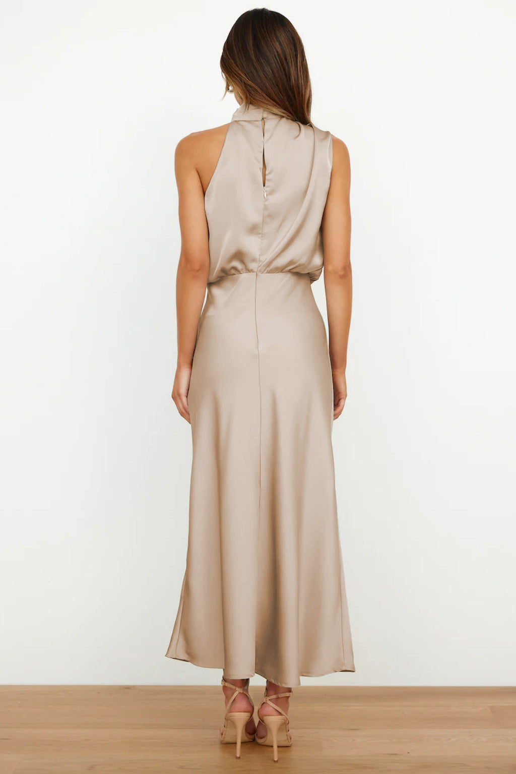 Violette™ | Vestido Sahara con Superposiciones