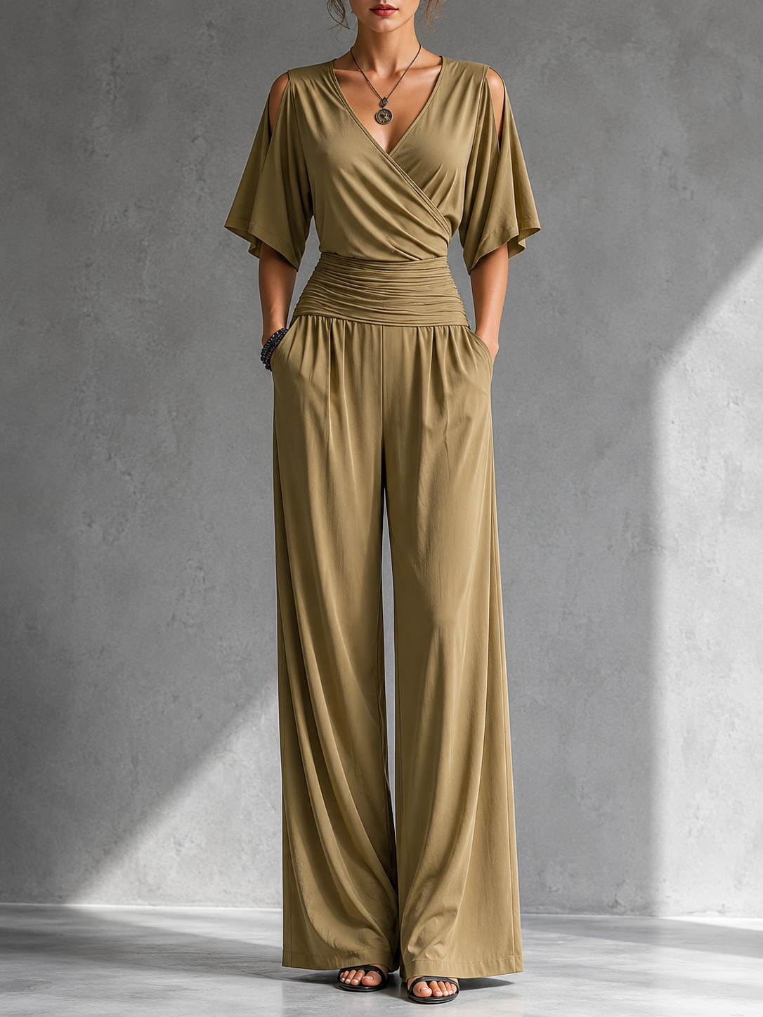 Aline | Mono Elegante Cruzado con Piernas Anchas